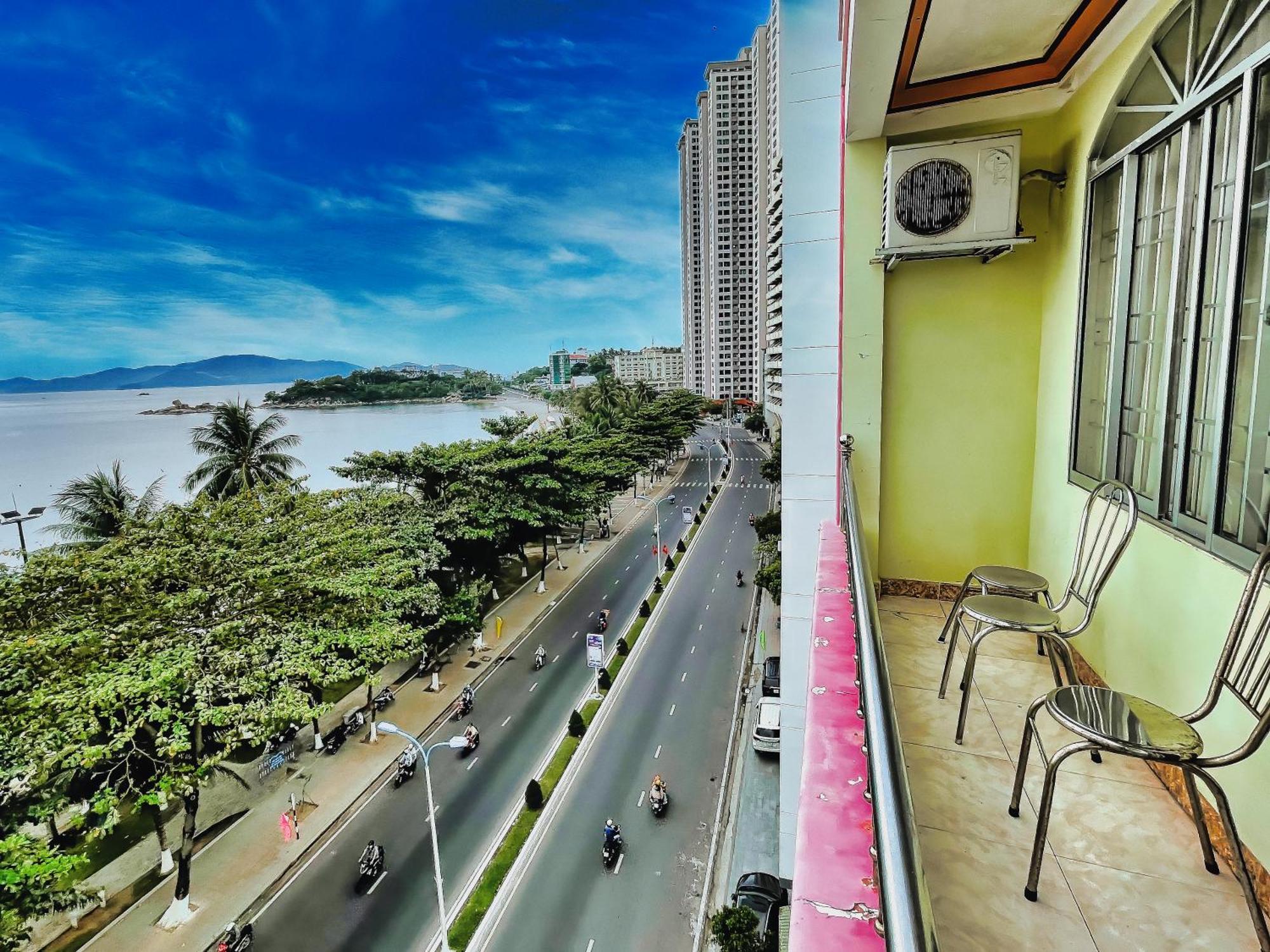 Quang Vinh 2 Hotel Nha Trang Esterno foto